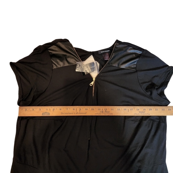 NWT Ashley Stewart Black Stretchy Jumper Short Sleeves Size 22/24 3X - Picture 11 of 13